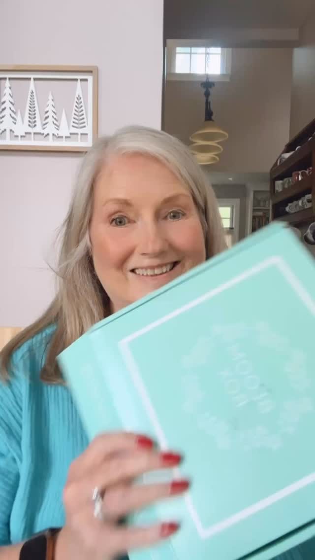 Get ready with me — conference travel edition! ✈️✨

Today’s travel sparkle is the July JBloom Bloom Box, and she is giving vacation-ready, colorful, easy-to-wear fun! I love that it’s a full little style surprise delivered every month with free shipping.

The Bloom Box is $39 a month, ships on the 1st, and this July set is perfect for packing cute without overthinking it.

Comment BLOOM if you want the link!